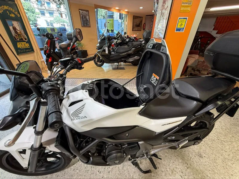 Honda NC750S - Vista 21