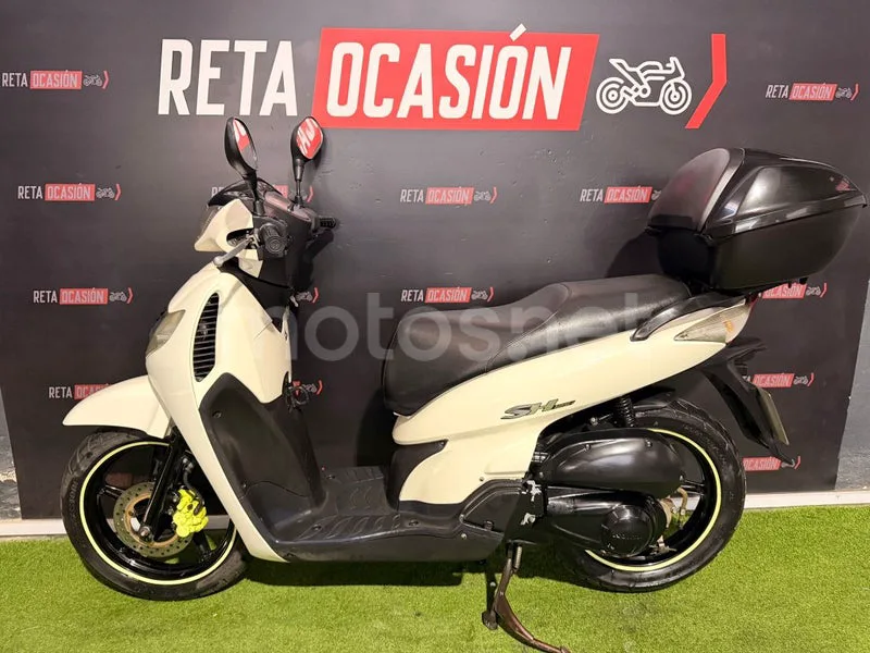 Honda SH125i - Vista 3