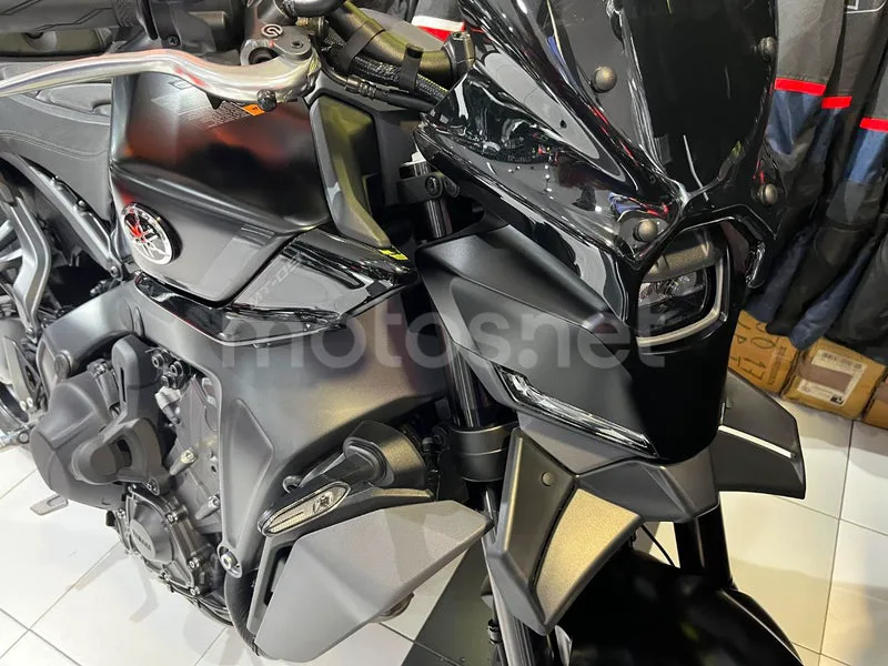Yamaha MT-09 - Vista 4