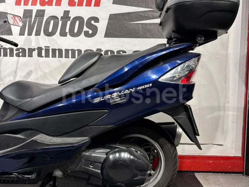Suzuki Burgman 400 - Vista 8