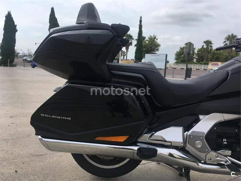 Honda Gold Wing - Vista 12