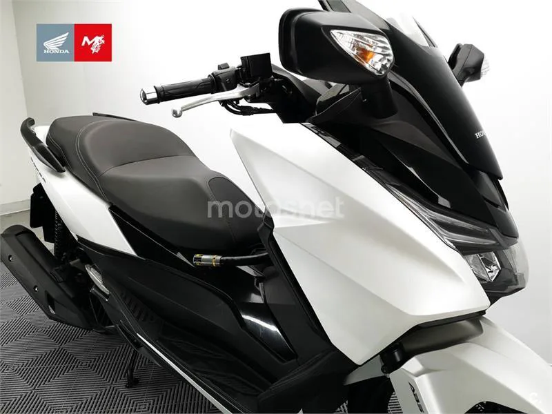 Honda Forza 125 - Vista 14
