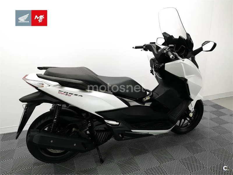 Honda Forza 125 - Vista 4