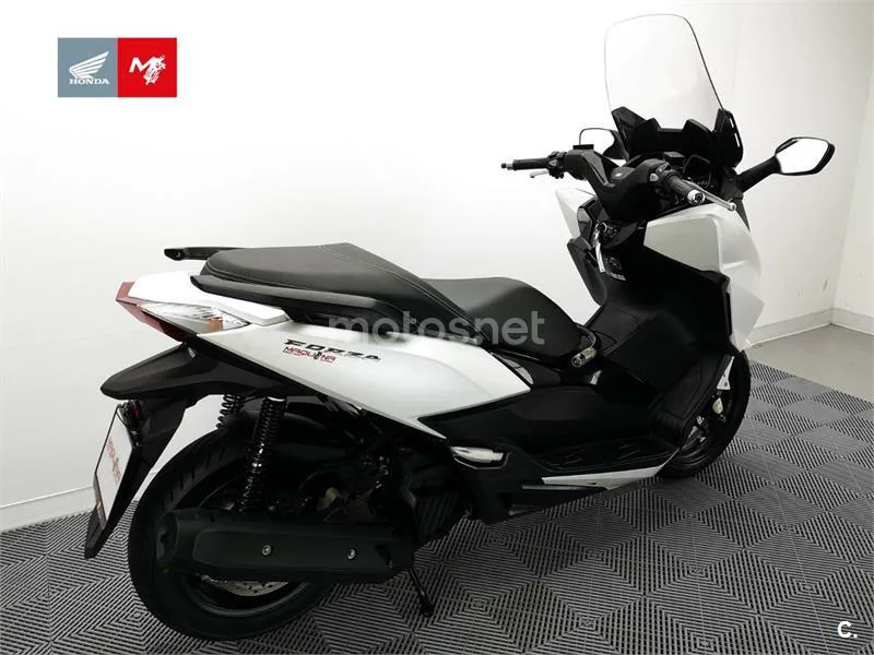Honda Forza 125 - Vista 5