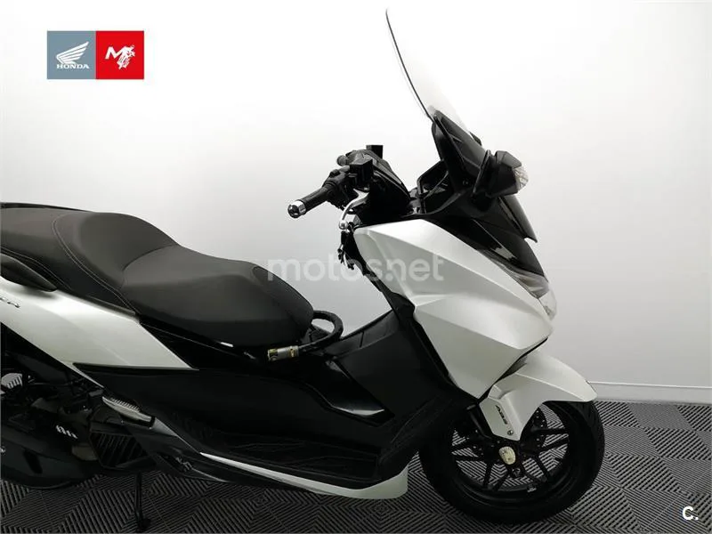 Honda Forza 125 - Vista 6