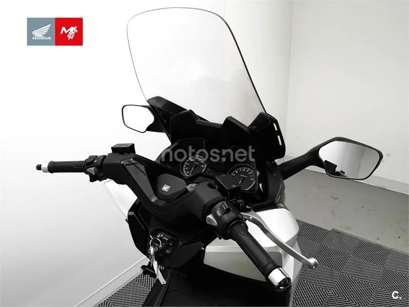 Honda Forza 125 - Vista 8