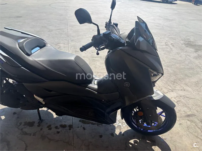 Yamaha XMAX 125 - Vista 6