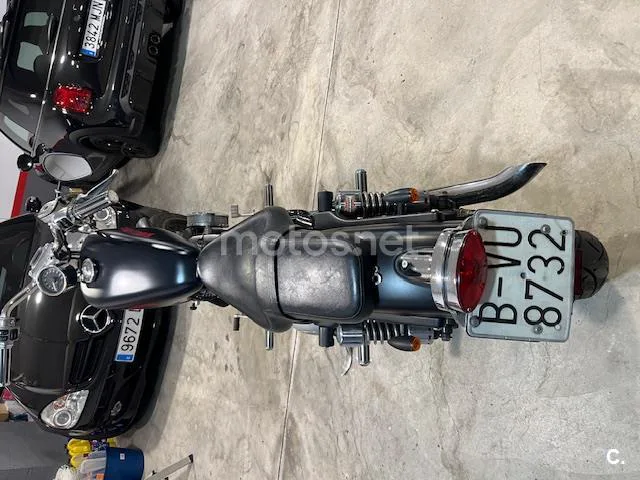 Harley-Davidson Sportster 883 Custom - Vista 4