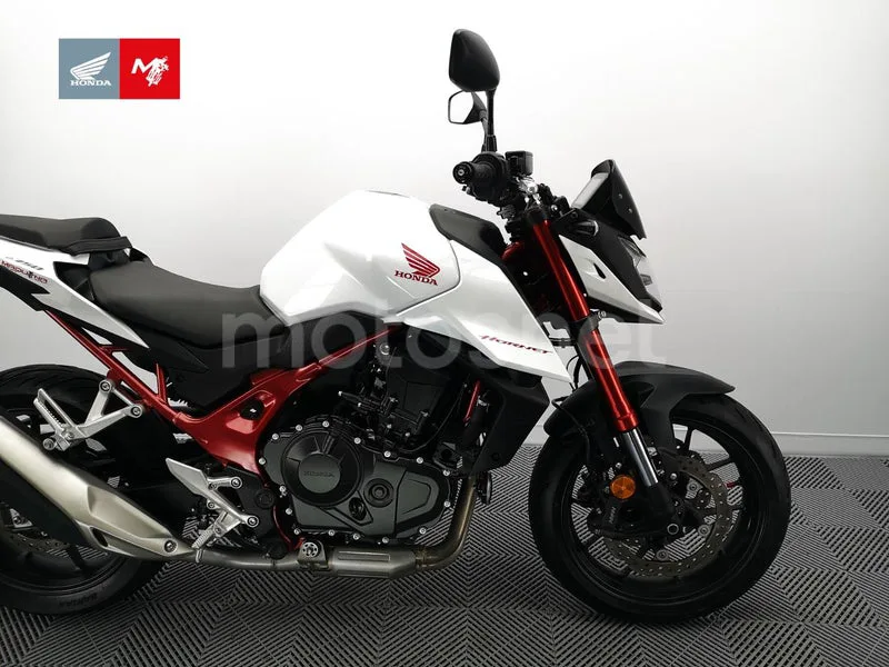 Honda CB750 Hornet - Vista 6