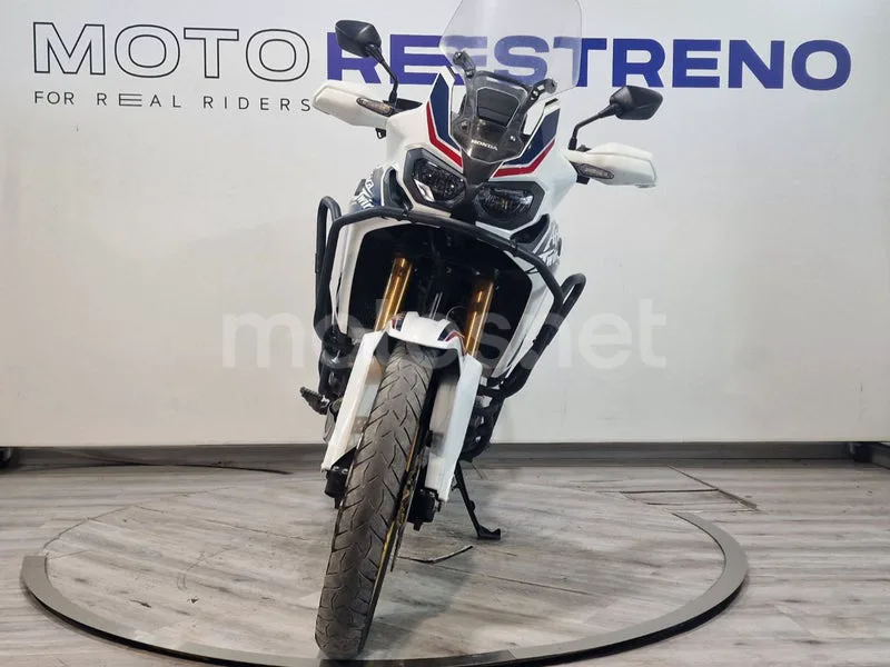 Honda CRF1000L Africa Twin - Vista 4