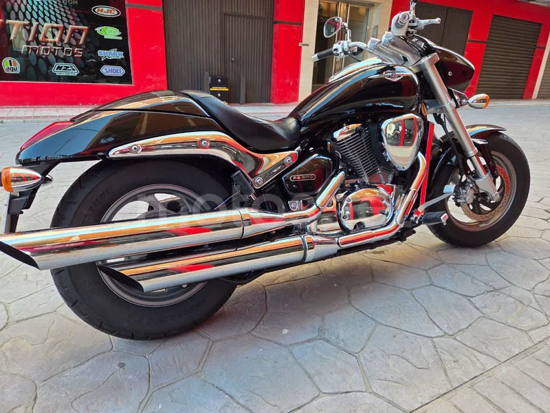 Suzuki Intruder M800 - Vista 9