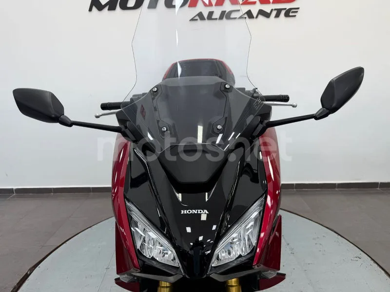 Honda Forza 750 - Vista 16