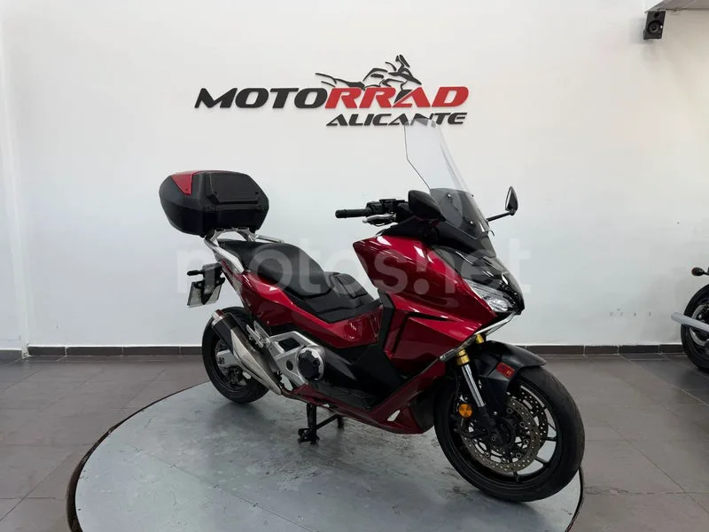 Honda Forza 750 - Vista 17