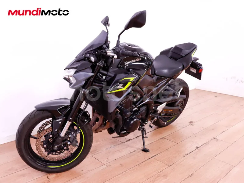 Kawasaki Z900 - Vista 7