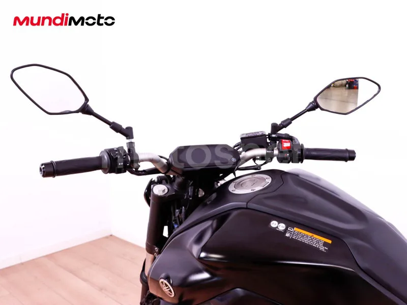 Yamaha MT-07 - Vista 11