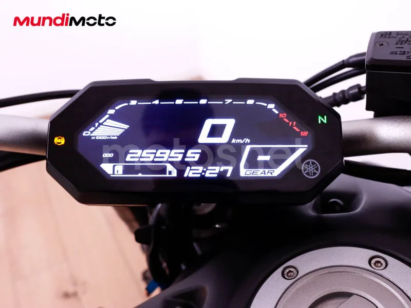 Yamaha MT-07 - Vista 12