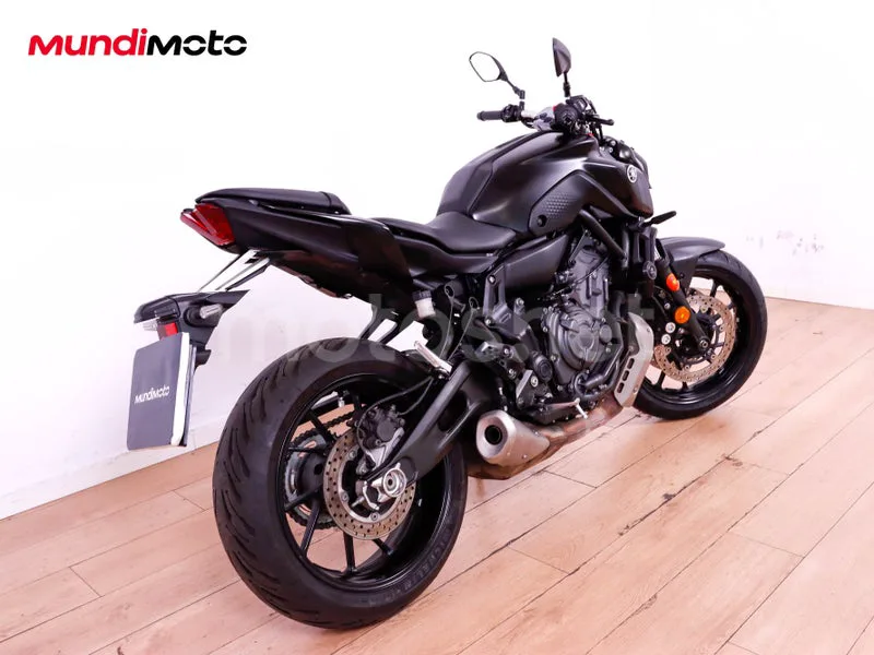 Yamaha MT-07 - Vista 3