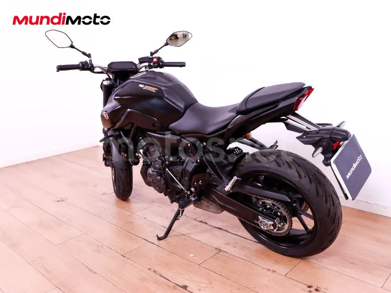 Yamaha MT-07 - Vista 8