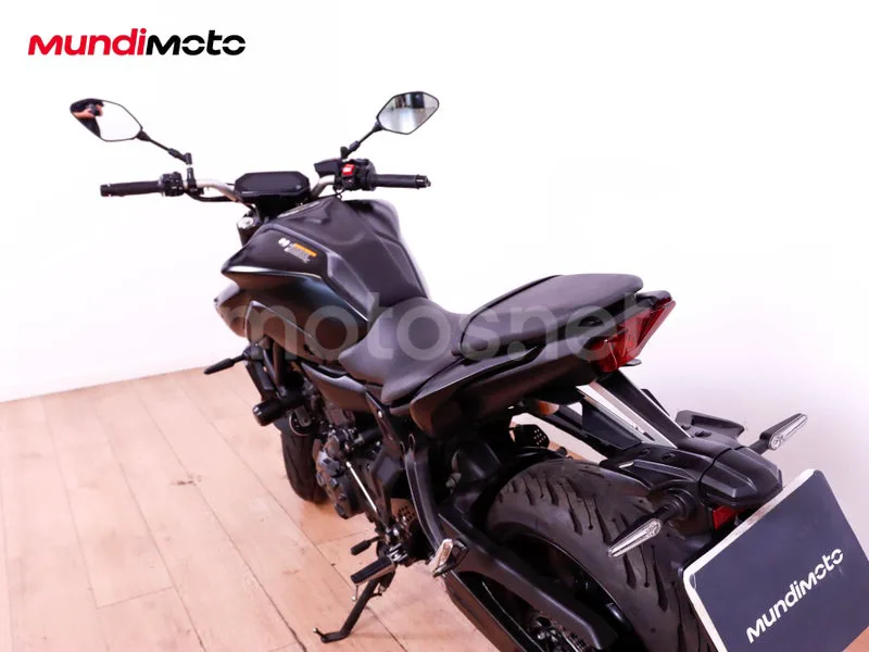 Yamaha MT-07 - Vista 9