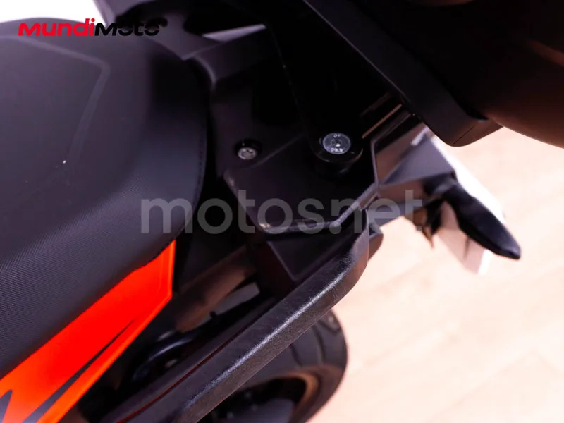 KTM 1290 Super Adventure - Vista 16