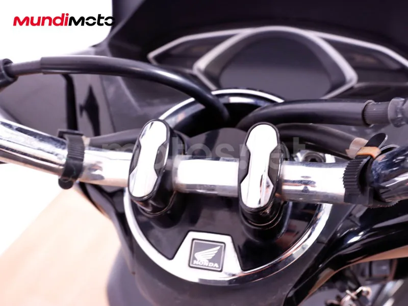 Honda PCX125 - Vista 15