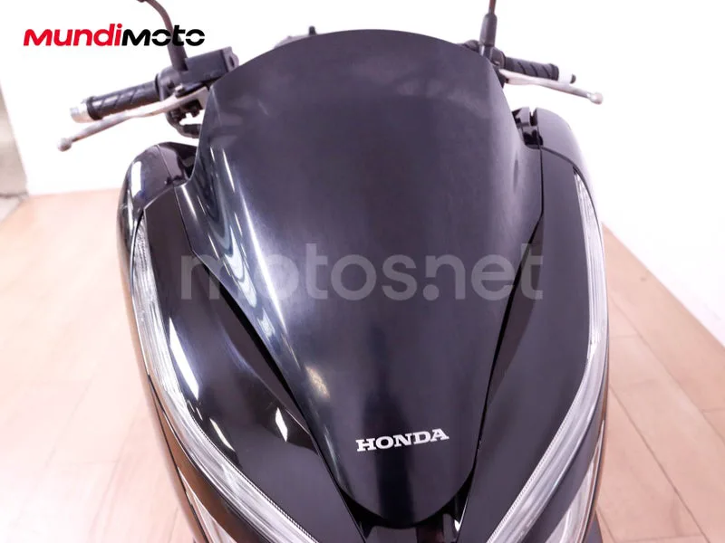 Honda PCX125 - Vista 22