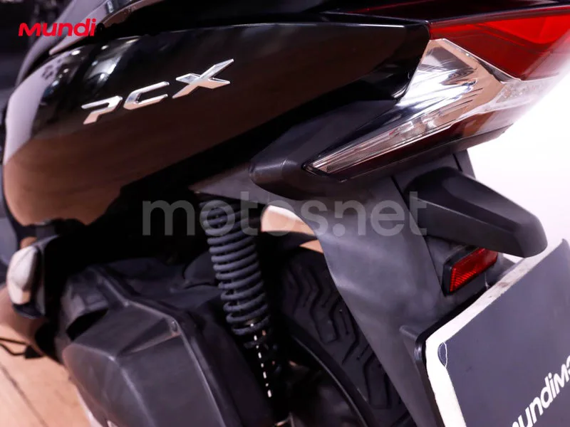 Honda PCX125 - Vista 26