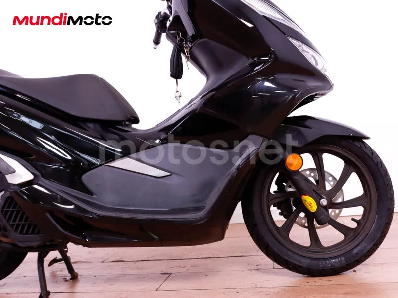 Honda PCX125 - Vista 41