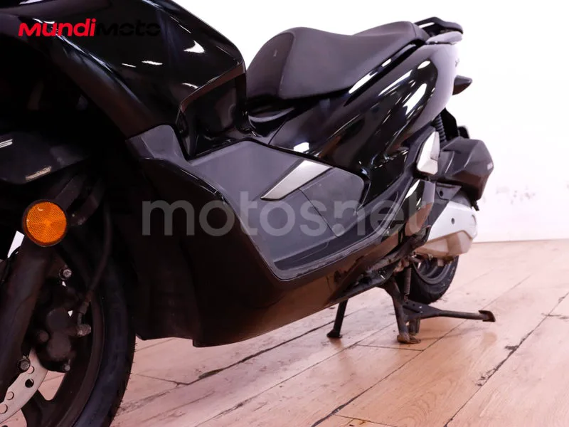Honda PCX125 - Vista 10