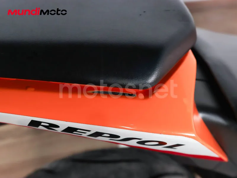 Honda CBR1000RR Fireblade - Vista 28
