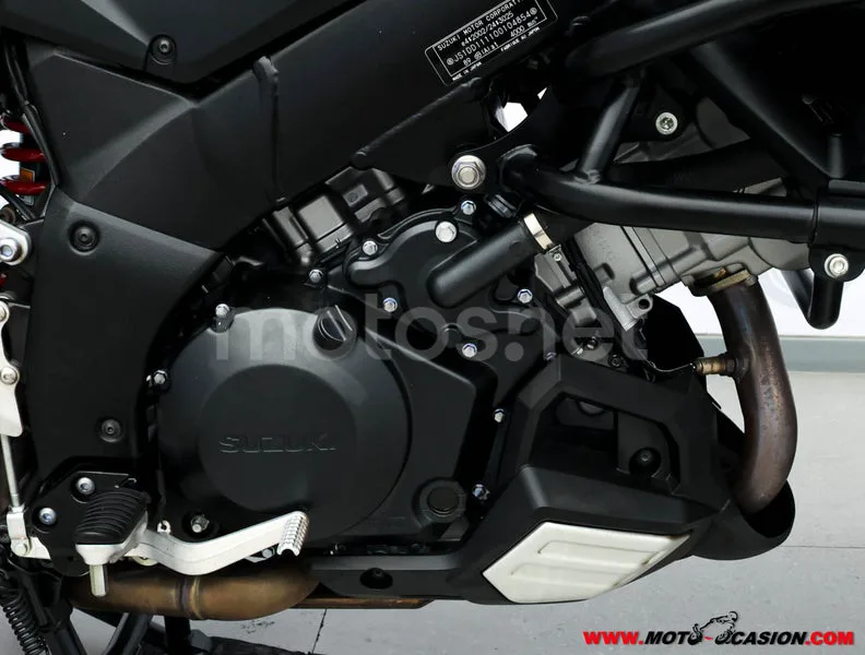 Suzuki V-Strom 1000 - Vista 5