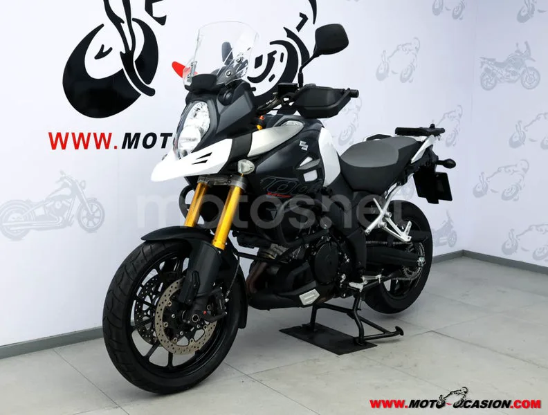 Suzuki V-Strom 1000 - Vista 8