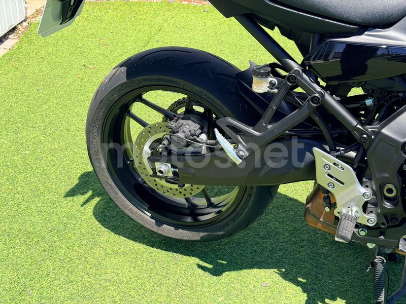 Yamaha Tracer 9 - Vista 12