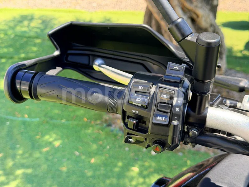 Yamaha Tracer 9 - Vista 18