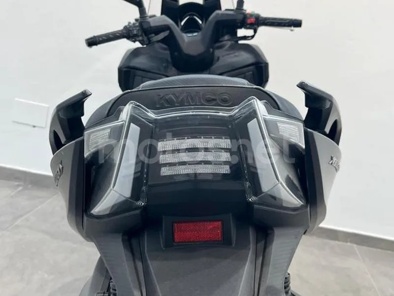 Kymco Xciting VS 400 - Vista 6