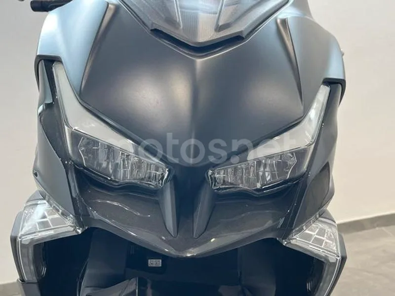 Kymco Xciting VS 400 - Vista 10