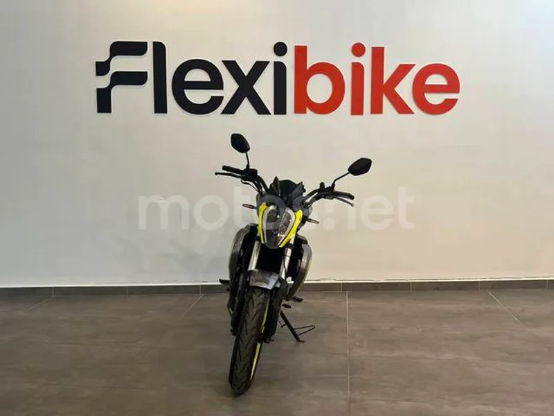 UM Xtreet 125 1290 € 2022 Alicante - 2