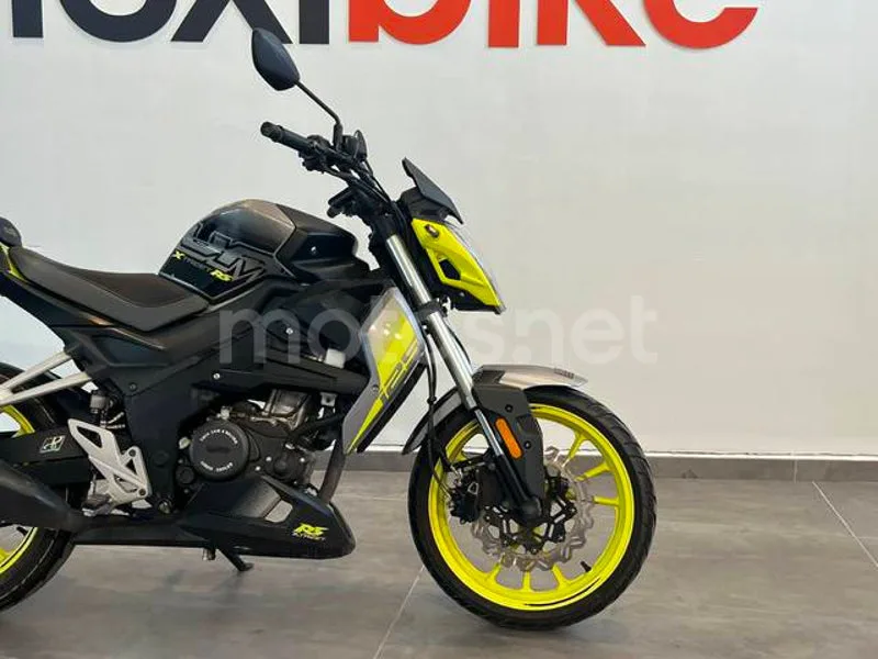 UM Xtreet 125 - Vista 8