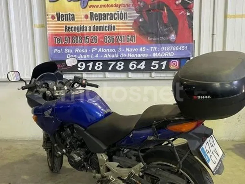 Honda CB600F Hornet - Vista 3