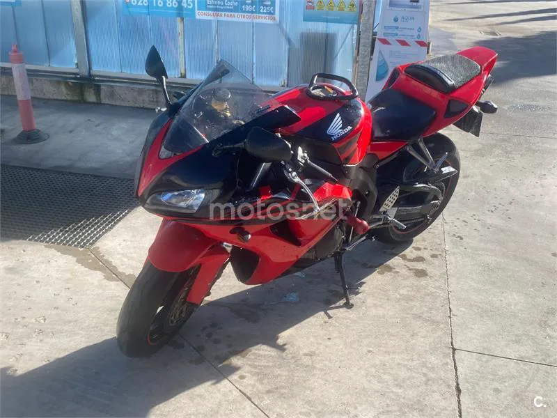 Honda CBR1000RR Fireblade 4000 € 2006 Madrid - 2