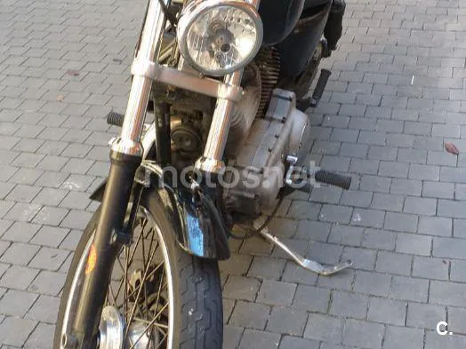 Harley-Davidson Sportster 883 - Vista 3