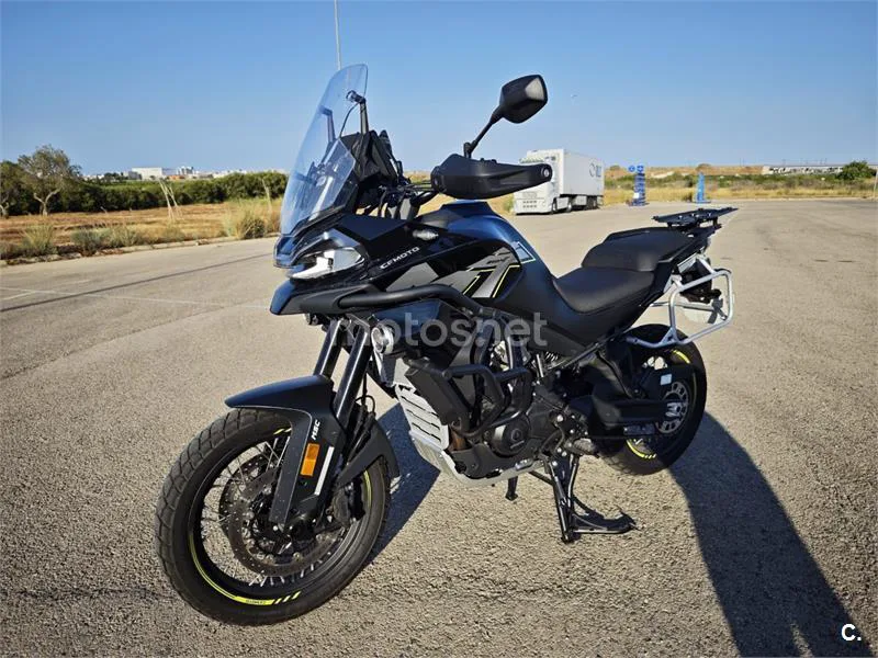 CFMOTO 800MT - Vista 6
