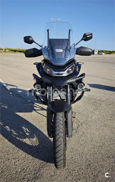 CFMOTO 800MT - Vista 7