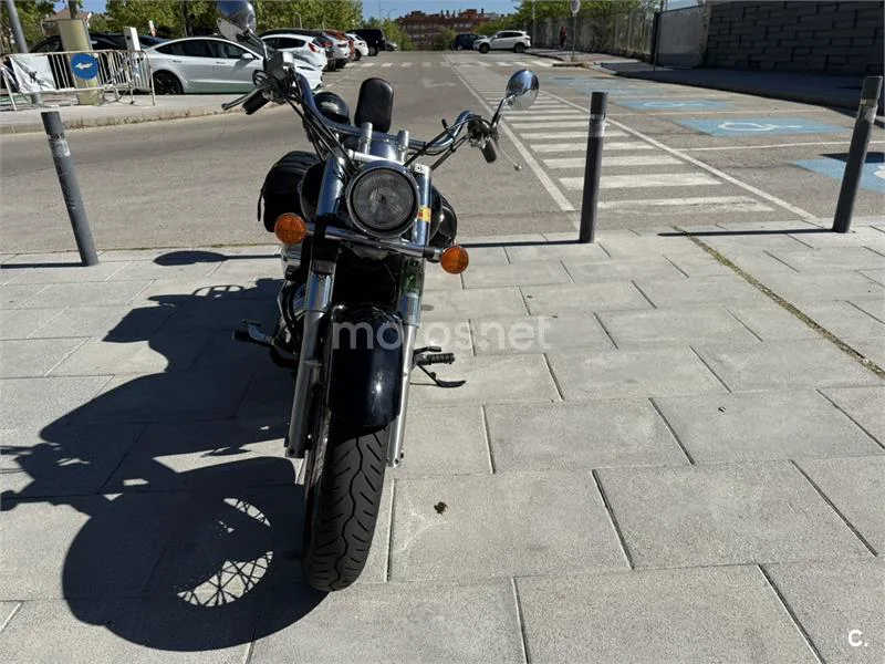 Honda Shadow 750 - Vista 13