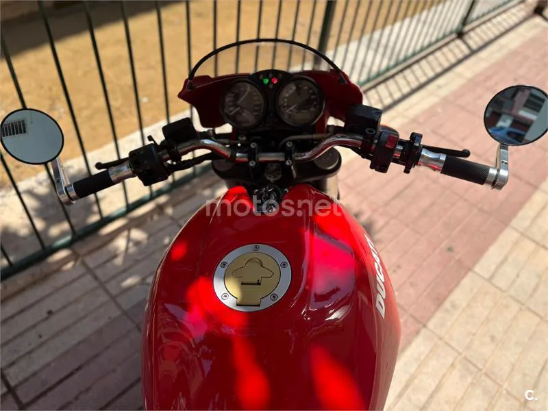 Ducati Monster 695 - Vista 5