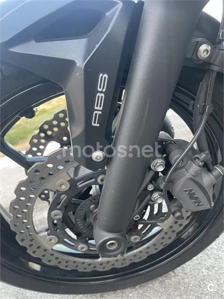 Kawasaki Z650 - Vista 3
