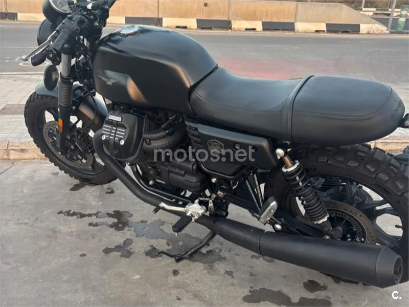 Moto Guzzi V7 III 5800 € 2021 Valencia - 2