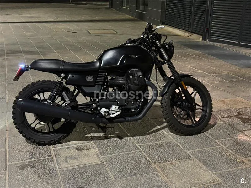 Moto Guzzi V7 III - Vista 3