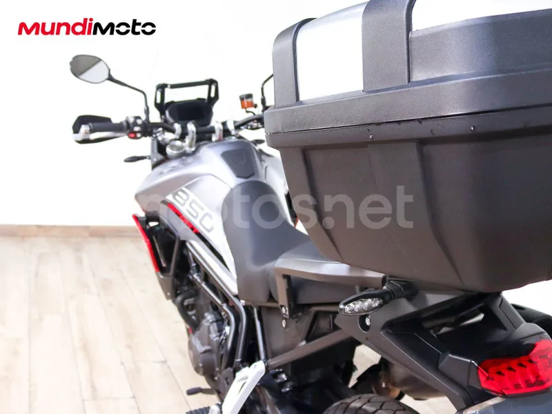 Triumph Tiger 850 Sport - Vista 9