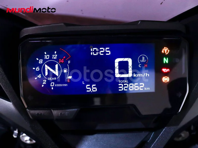 Honda CBR650R - Vista 12